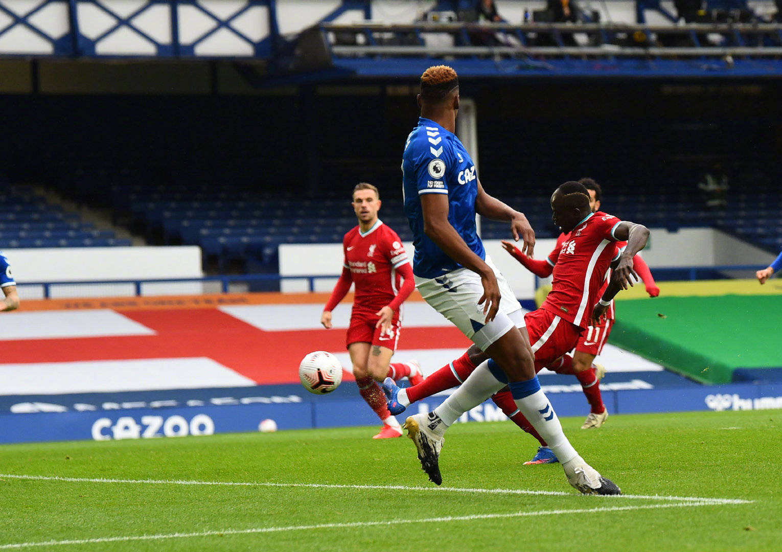 员詹姆斯 员詹姆斯